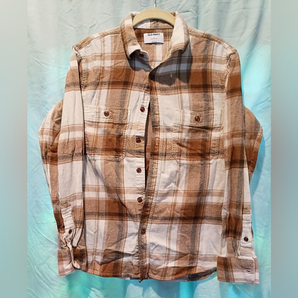Old Navy Men's Beige and Brown Plaid Button-Down Shirt